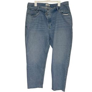 Abercrombie & Fitch Curve Love High Waisted Dad Jeans